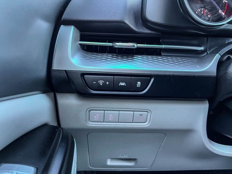 2024 Kia Carnival LX Wilmington NC