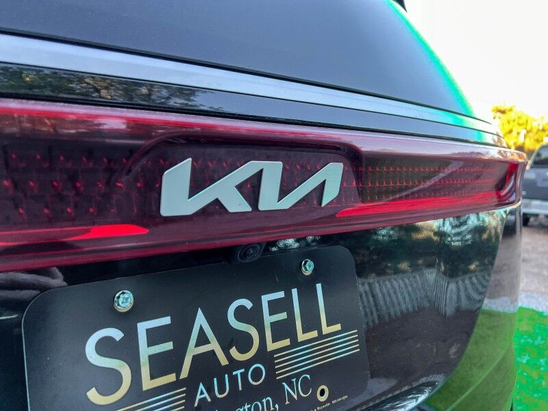 2024 Kia Carnival LX Wilmington NC