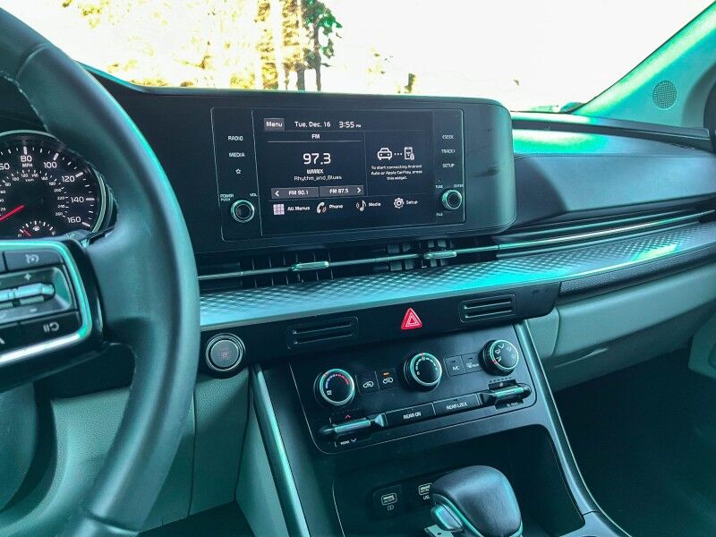 2024 Kia Carnival LX Wilmington NC