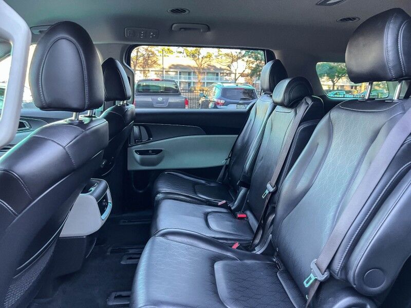 2024 Kia Carnival LX Wilmington NC