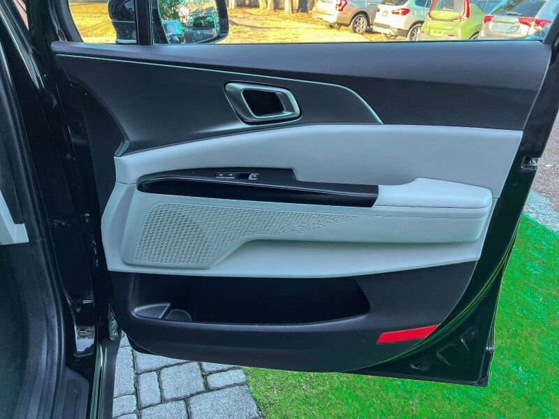 2024 Kia Carnival LX Wilmington NC