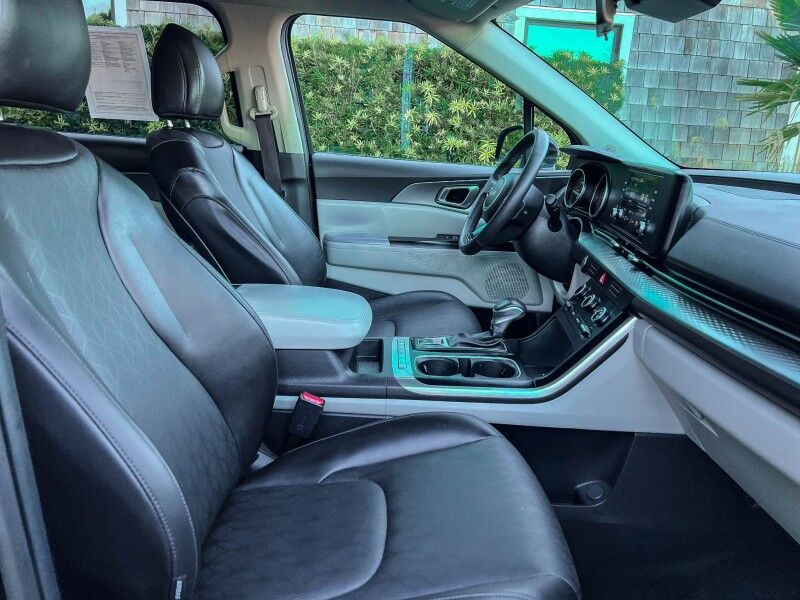 2024 Kia Carnival LX Wilmington NC