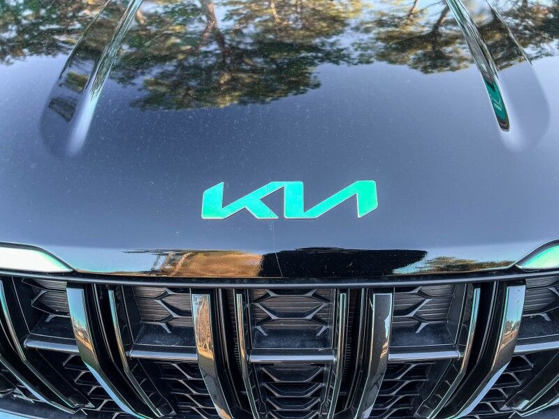 2024 Kia Carnival LX Wilmington NC