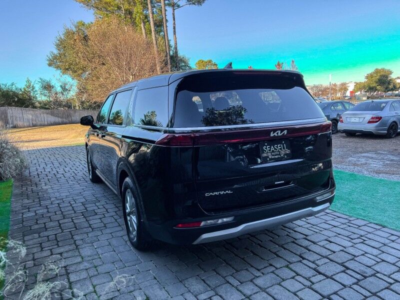 2024 Kia Carnival LX Wilmington NC