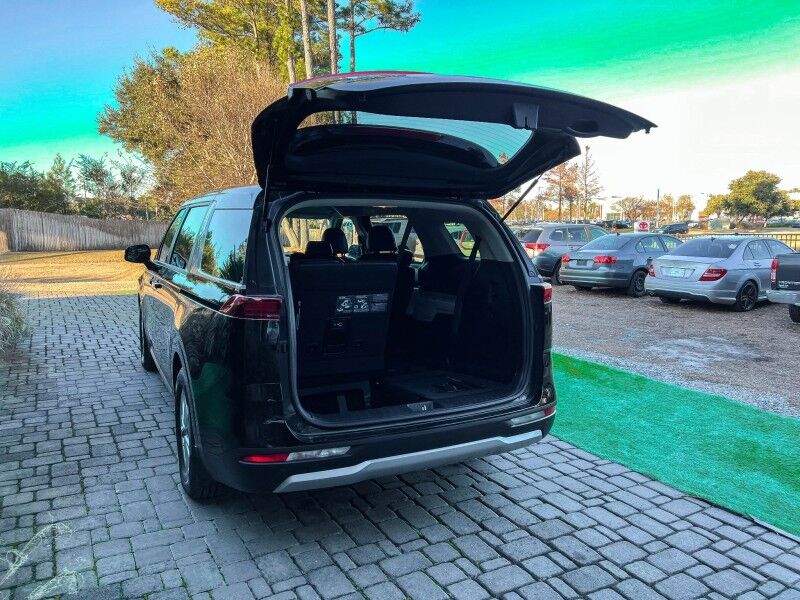2024 Kia Carnival LX Wilmington NC