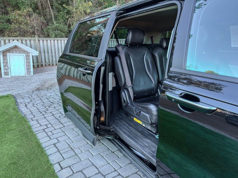 2024 Kia Carnival LX Wilmington NC