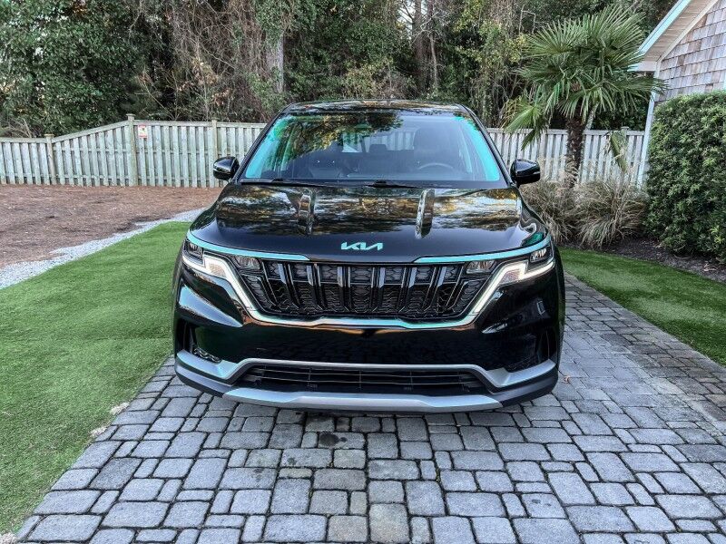 2024 Kia Carnival LX