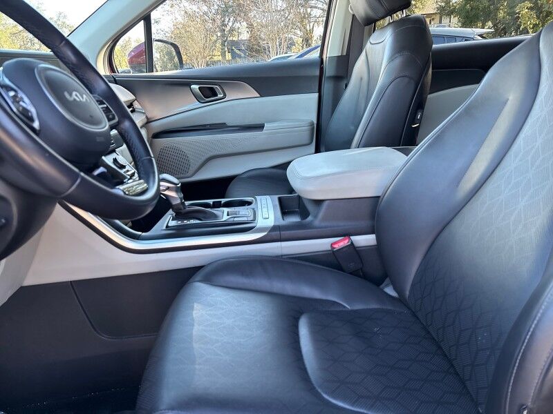 2024 Kia Carnival LX w/ Seat Package.* LEATHER * Seffner FL