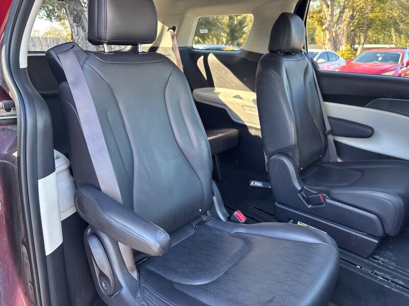 2024 Kia Carnival LX w/ Seat Package.* LEATHER * Seffner FL