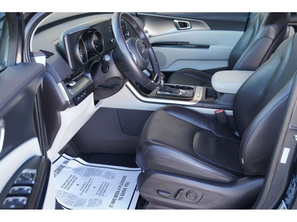 2024 Kia Carnival LX with Seat Package Huntington UT