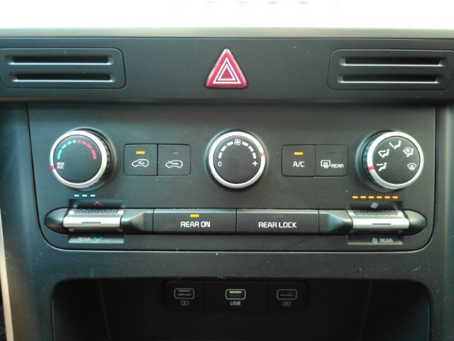2024 Kia Carnival MPV LX Seat Package Plano TX