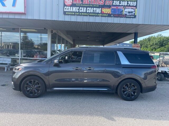 2024 Kia Carnival SX