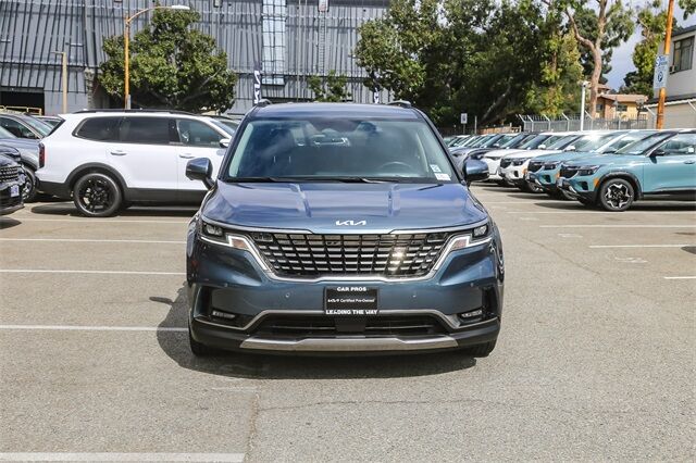 2024 Kia Carnival SX