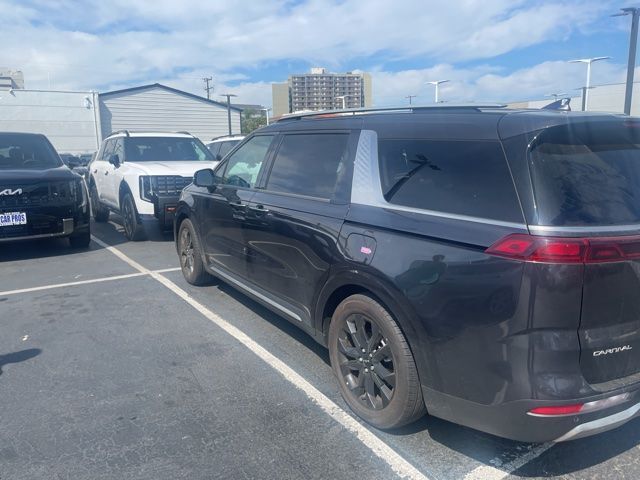 2024 Kia Carnival SX