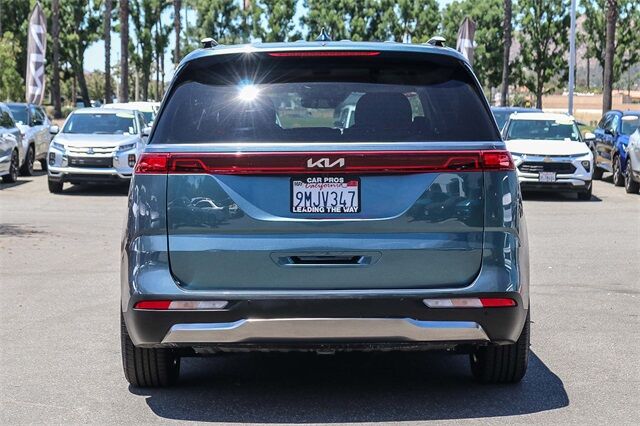 2024 Kia Carnival SX Prestige photo 8