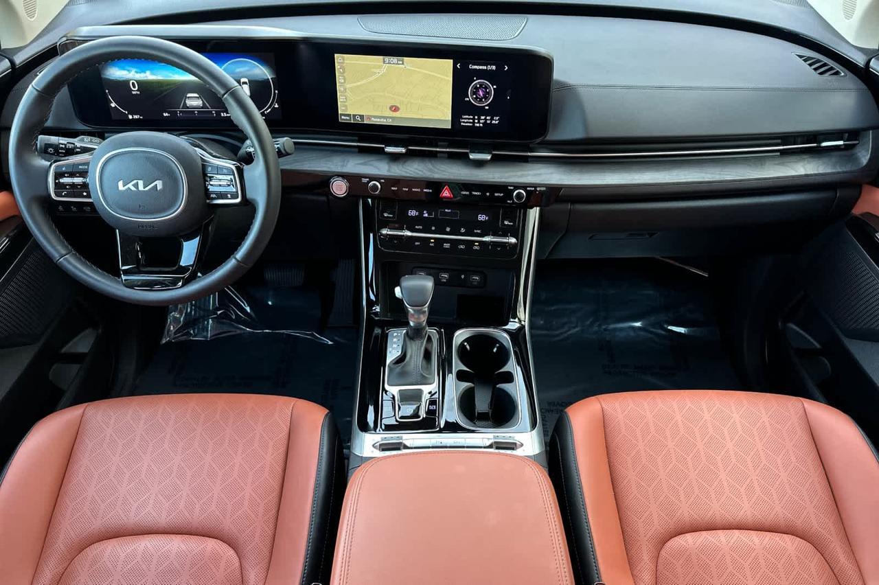 2024 Kia Carnival SX