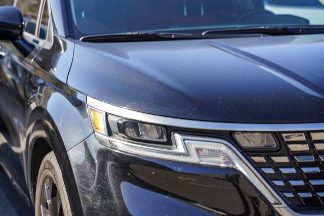 2024 Kia Carnival SX