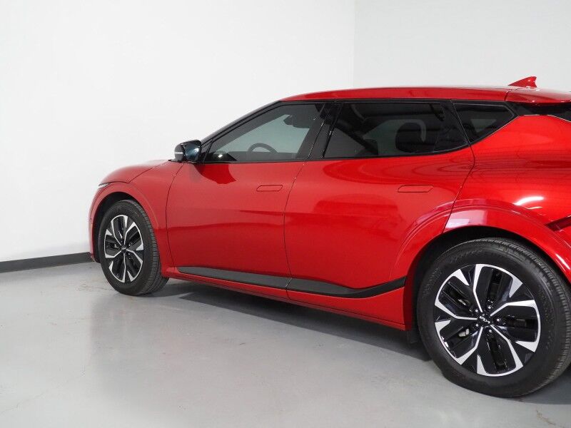 2024 Kia EV6 GT-Line *HEADS-UP DISPLAY, NAVIGATION, ADAPTIVE CRUISE, SAFETY ALERTS, 360 VIEW CAMERAS, MOONROOF, SUEDE LEATHER, CLIMATE SEATS, MERIDIAN AUDIO, WIRELESS CHARGING, ANDROID & APPLE Round Rock TX