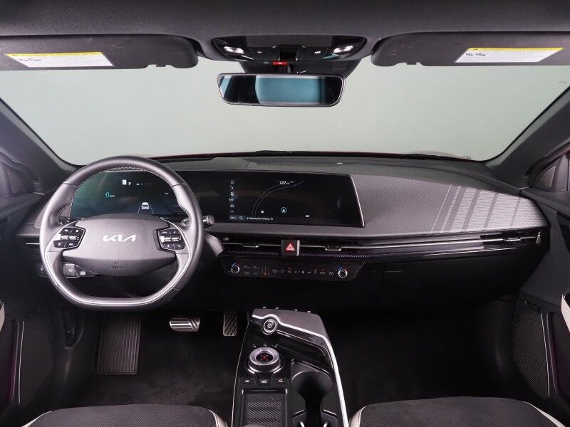 2024 Kia EV6 GT-Line *HEADS-UP DISPLAY, NAVIGATION, ADAPTIVE CRUISE, SAFETY ALERTS, 360 VIEW CAMERAS, MOONROOF, SUEDE LEATHER, CLIMATE SEATS, MERIDIAN AUDIO, WIRELESS CHARGING, ANDROID & APPLE