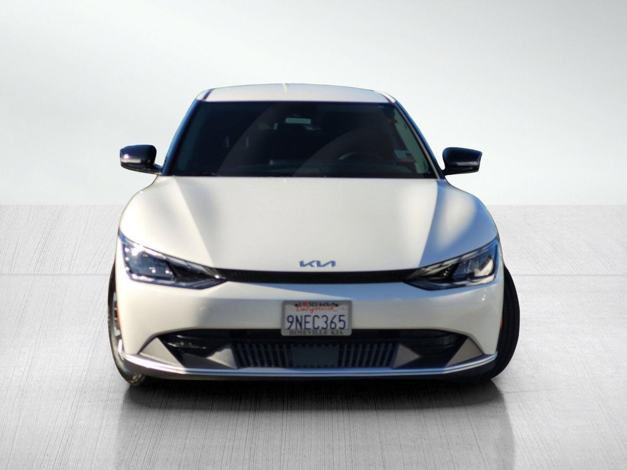 2024 Kia EV6 LIGHT