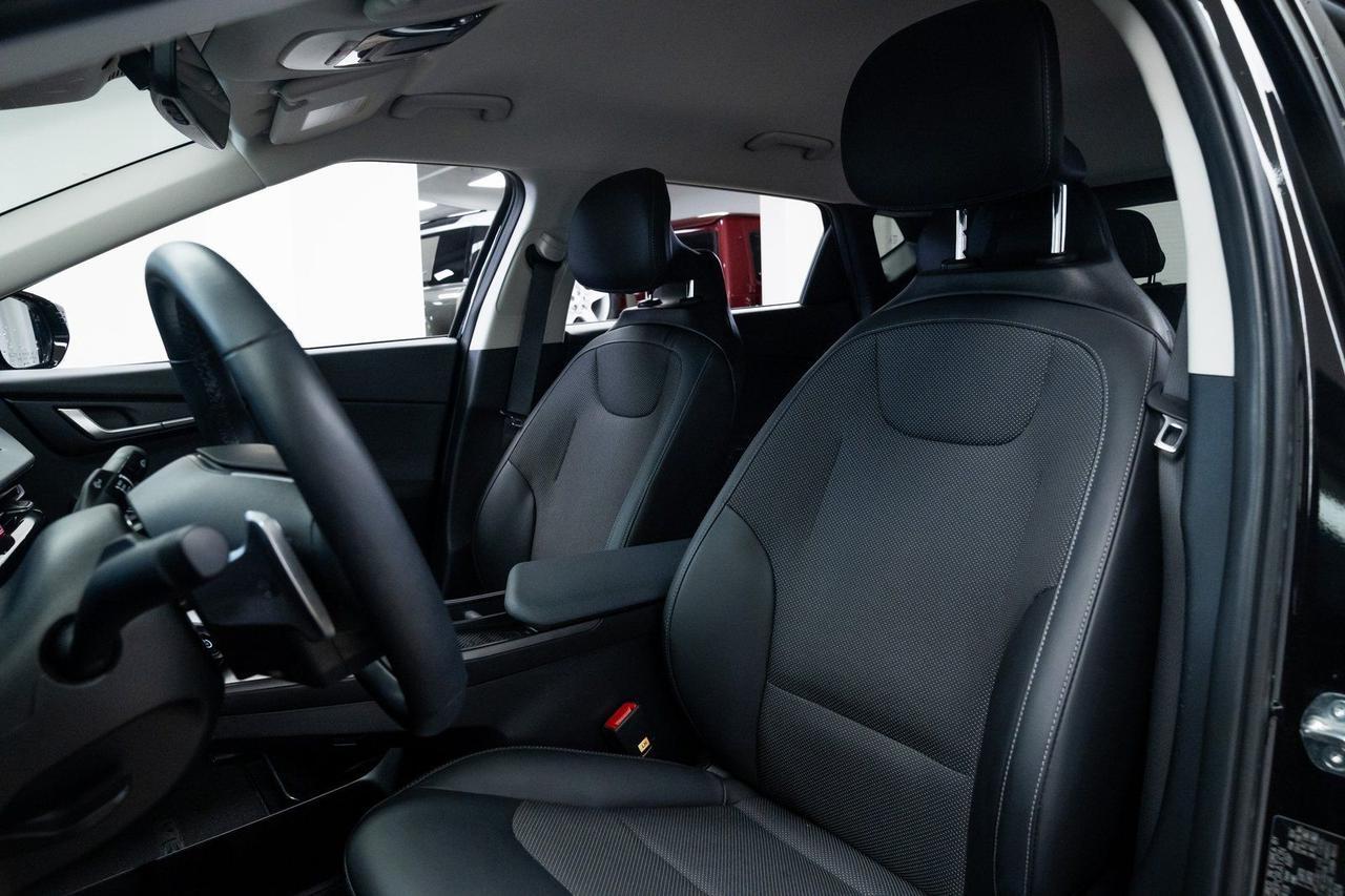 2024 Kia EV6 Light 1 Owner Heated Seats Portland OR