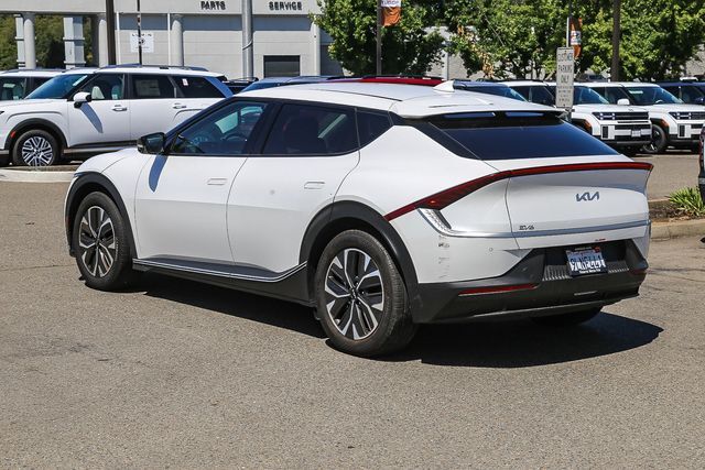 2024 Kia EV6 Light