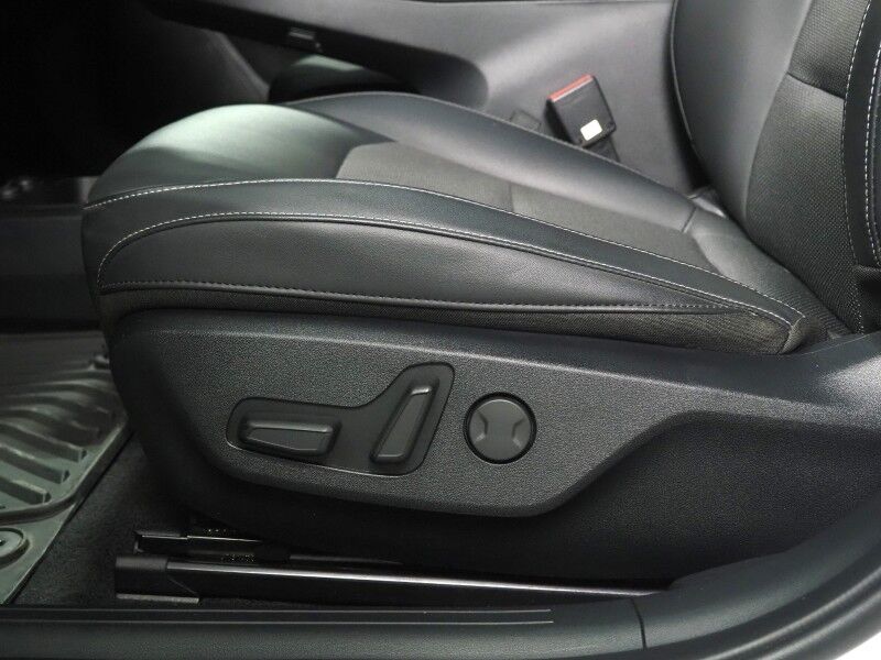 2024 Kia EV6 Light Long Range RWD *NAVIGATION, SAFETY ALERTS, ADAPTIVE CRUISE, BACKUP-CAMERA, DIGITAL COCKPIT, HEATED SEATS, REMOTE START, 19 INCH WHEELS, WIRELESS CHARGING, ANDROID & APPLE Round Rock TX