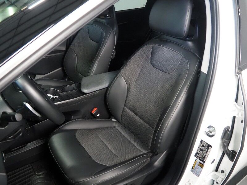 2024 Kia EV6 Light Long Range RWD *NAVIGATION, SAFETY ALERTS, ADAPTIVE CRUISE, BACKUP-CAMERA, DIGITAL COCKPIT, HEATED SEATS, REMOTE START, 19 INCH WHEELS, WIRELESS CHARGING, ANDROID & APPLE Round Rock TX