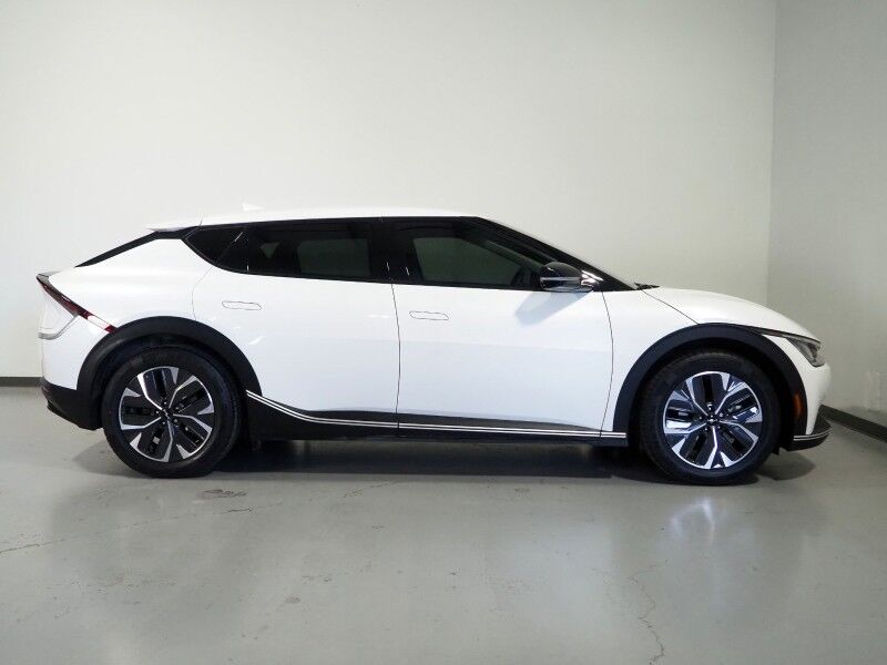 2024 Kia EV6 Light Long Range RWD *NAVIGATION, SAFETY ALERTS, ADAPTIVE CRUISE, BACKUP-CAMERA, DIGITAL COCKPIT, HEATED SEATS, REMOTE START, 19 INCH WHEELS, WIRELESS CHARGING, ANDROID & APPLE Round Rock TX