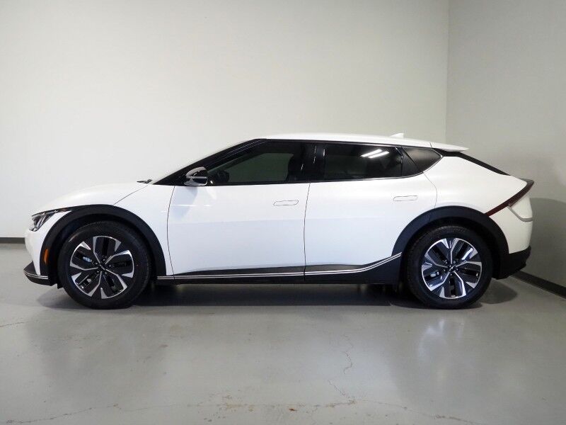 2024 Kia EV6 Light Long Range RWD *NAVIGATION, SAFETY ALERTS, ADAPTIVE CRUISE, BACKUP-CAMERA, DIGITAL COCKPIT, HEATED SEATS, REMOTE START, 19 INCH WHEELS, WIRELESS CHARGING, ANDROID & APPLE Round Rock TX