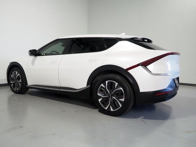 2024 Kia EV6 Light Long Range RWD *NAVIGATION, SAFETY ALERTS, ADAPTIVE CRUISE, BACKUP-CAMERA, DIGITAL COCKPIT, HEATED SEATS, REMOTE START, 19 INCH WHEELS, WIRELESS CHARGING, ANDROID & APPLE Round Rock TX