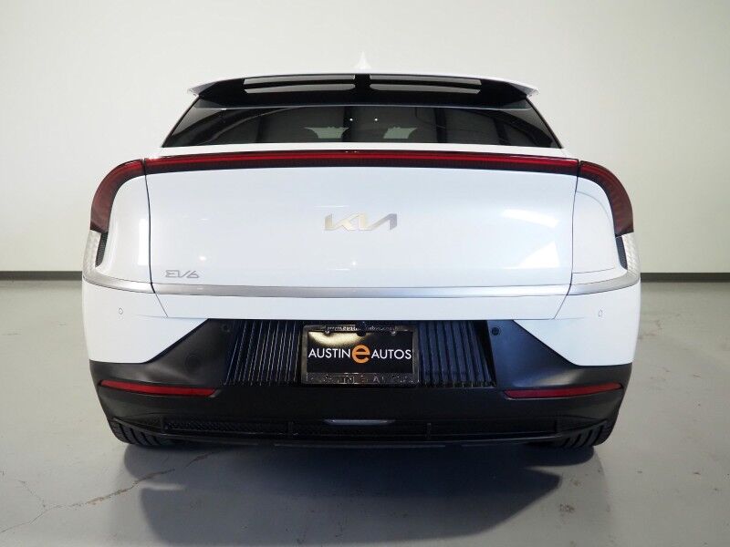 2024 Kia EV6 Light Long Range RWD *NAVIGATION, SAFETY ALERTS, ADAPTIVE CRUISE, BACKUP-CAMERA, DIGITAL COCKPIT, HEATED SEATS, REMOTE START, 19 INCH WHEELS, WIRELESS CHARGING, ANDROID & APPLE Round Rock TX