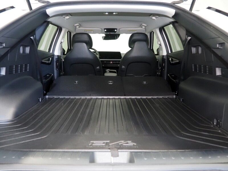 2024 Kia EV6 Light Long Range RWD *NAVIGATION, SAFETY ALERTS, ADAPTIVE CRUISE, BACKUP-CAMERA, DIGITAL COCKPIT, HEATED SEATS, REMOTE START, 19 INCH WHEELS, WIRELESS CHARGING, ANDROID & APPLE Round Rock TX