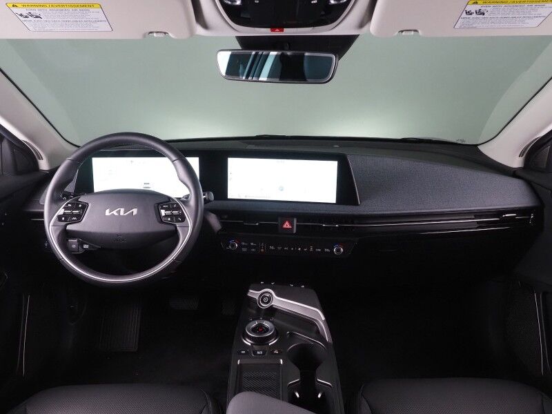 2024 Kia EV6 Wind (77 kWh Battery - 310 Mile Range) *NAVIGATION, SAFETY ALERTS, ADAPTIVE CRUISE, 360 VIEW CAMERAS, DIGITAL COCKPIT, VEGAN LEATHER, CLIMATE SEATS, WIRELESS CHARING, MERIDIAN AUDIO, ANDROID & APPLE