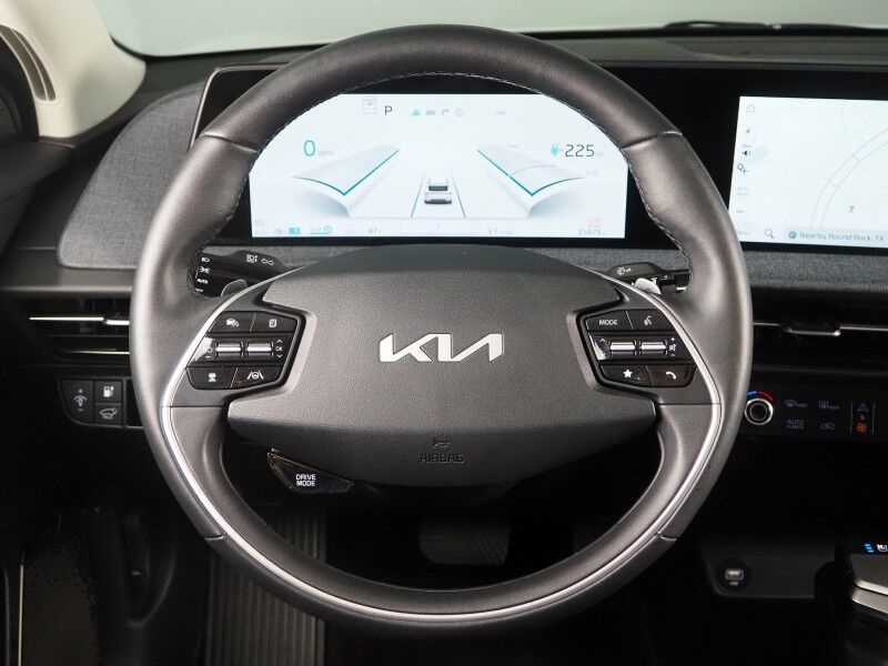 2024 Kia EV6 Wind AWD *NAVIGATION, SAFETY ALERTS, ADAPTIVE CRUISE, 360 VIEW CAMERAS, DIGITAL COCKPIT, VEGAN LEATHER, CLIMATE SEATS, WIRELESS CHARING, MERIDIAN AUDIO, ANDROID & APPLE Round Rock TX