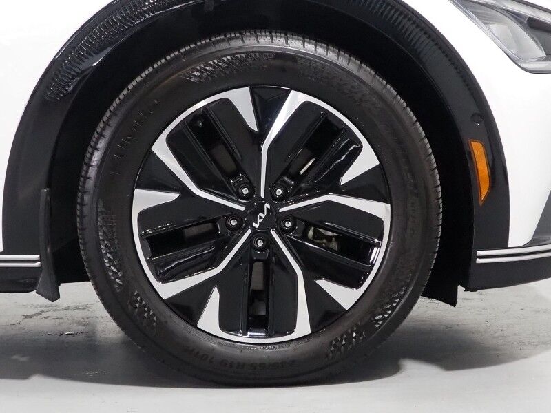 2024 Kia EV6 Wind AWD *NAVIGATION, SAFETY ALERTS, ADAPTIVE CRUISE, 360 VIEW CAMERAS, DIGITAL COCKPIT, VEGAN LEATHER, CLIMATE SEATS, WIRELESS CHARING, MERIDIAN AUDIO, ANDROID & APPLE Round Rock TX