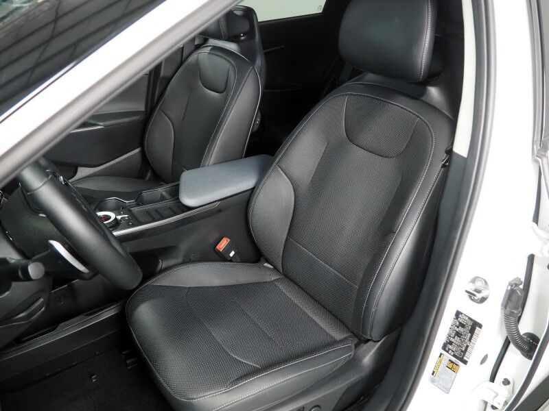 2024 Kia EV6 Wind AWD *NAVIGATION, SAFETY ALERTS, ADAPTIVE CRUISE, 360 VIEW CAMERAS, DIGITAL COCKPIT, VEGAN LEATHER, CLIMATE SEATS, WIRELESS CHARING, MERIDIAN AUDIO, ANDROID & APPLE Round Rock TX