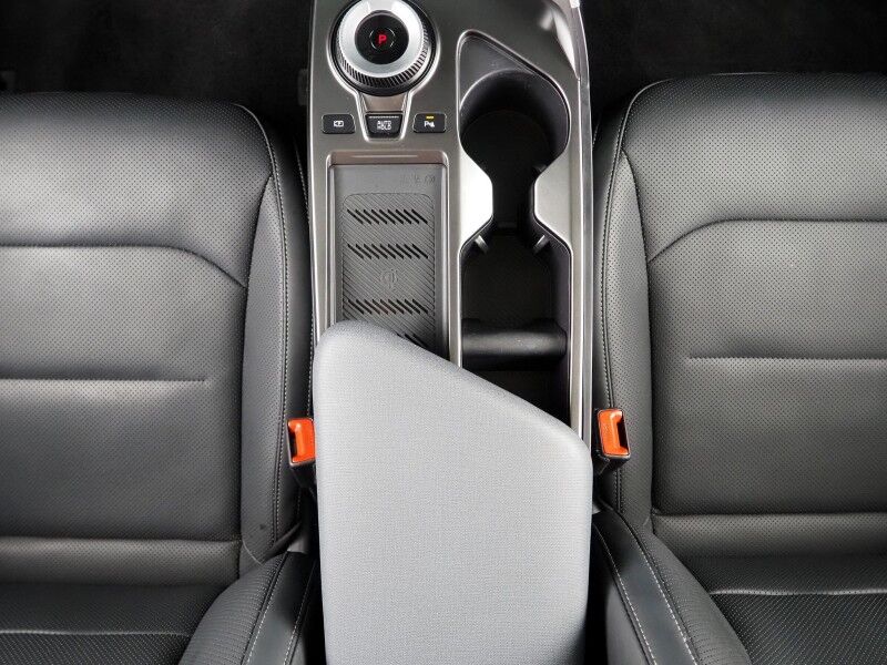 2024 Kia EV6 Wind AWD *NAVIGATION, SAFETY ALERTS, ADAPTIVE CRUISE, 360 VIEW CAMERAS, DIGITAL COCKPIT, VEGAN LEATHER, CLIMATE SEATS, WIRELESS CHARING, MERIDIAN AUDIO, ANDROID & APPLE Round Rock TX