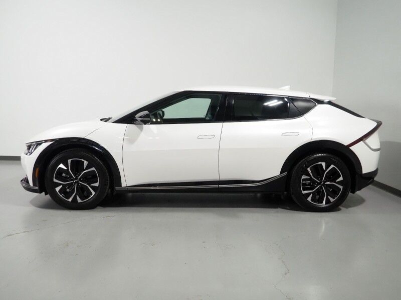 2024 Kia EV6 Wind AWD *NAVIGATION, SAFETY ALERTS, ADAPTIVE CRUISE, 360 VIEW CAMERAS, DIGITAL COCKPIT, VEGAN LEATHER, CLIMATE SEATS, WIRELESS CHARING, MERIDIAN AUDIO, ANDROID & APPLE Round Rock TX