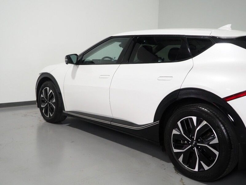 2024 Kia EV6 Wind AWD *NAVIGATION, SAFETY ALERTS, ADAPTIVE CRUISE, 360 VIEW CAMERAS, DIGITAL COCKPIT, VEGAN LEATHER, CLIMATE SEATS, WIRELESS CHARING, MERIDIAN AUDIO, ANDROID & APPLE Round Rock TX
