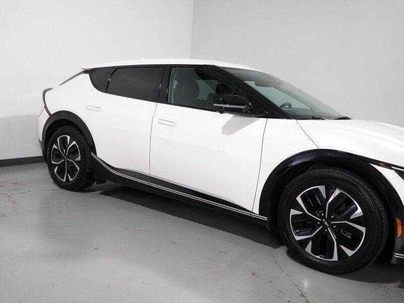 2024 Kia EV6 Wind AWD *NAVIGATION, SAFETY ALERTS, ADAPTIVE CRUISE, 360 VIEW CAMERAS, DIGITAL COCKPIT, VEGAN LEATHER, CLIMATE SEATS, WIRELESS CHARING, MERIDIAN AUDIO, ANDROID & APPLE Round Rock TX