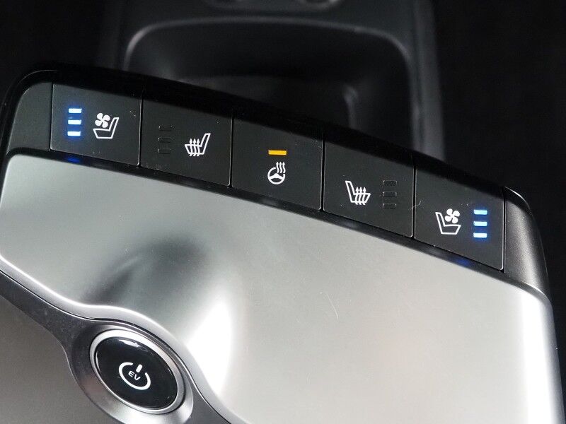 2024 Kia EV6 Wind AWD *NAVIGATION, SAFETY ALERTS, ADAPTIVE CRUISE, 360 VIEW CAMERAS, DIGITAL COCKPIT, VEGAN LEATHER, CLIMATE SEATS, WIRELESS CHARING, MERIDIAN AUDIO, ANDROID & APPLE Round Rock TX