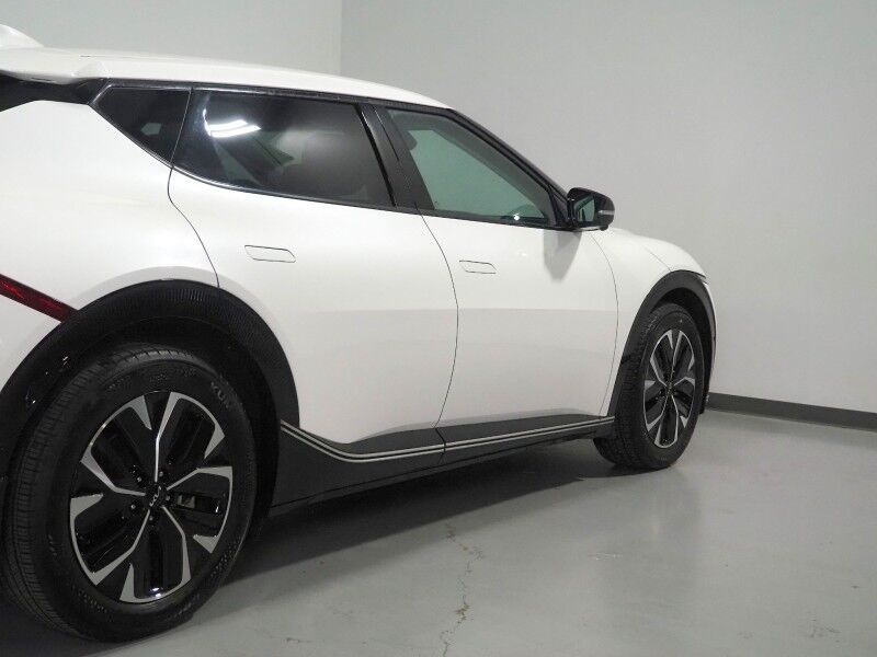 2024 Kia EV6 Wind AWD *NAVIGATION, SAFETY ALERTS, ADAPTIVE CRUISE, 360 VIEW CAMERAS, DIGITAL COCKPIT, VEGAN LEATHER, CLIMATE SEATS, WIRELESS CHARING, MERIDIAN AUDIO, ANDROID & APPLE Round Rock TX
