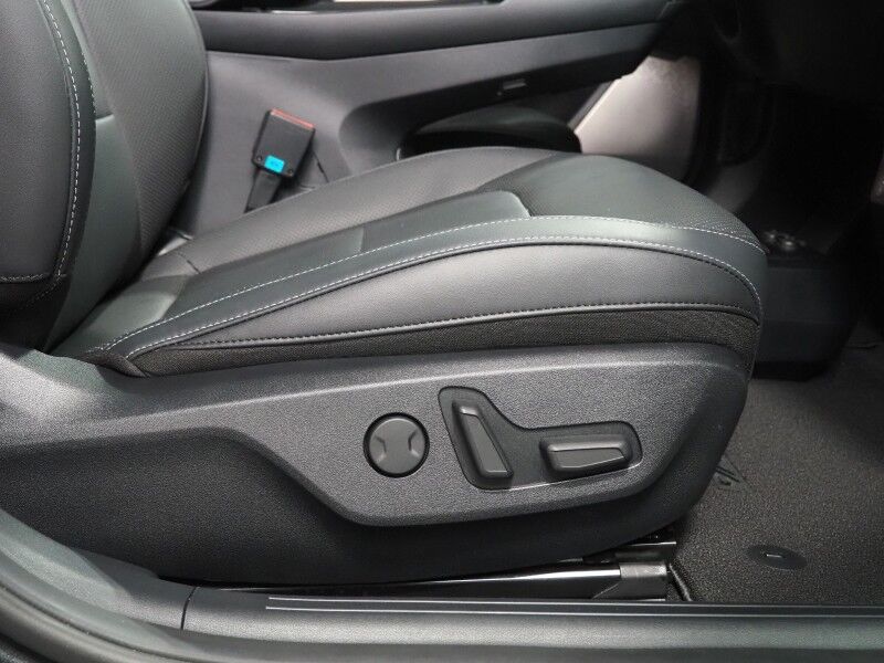 2024 Kia EV6 Wind AWD *NAVIGATION, SAFETY ALERTS, ADAPTIVE CRUISE, 360 VIEW CAMERAS, DIGITAL COCKPIT, VEGAN LEATHER, CLIMATE SEATS, WIRELESS CHARING, MERIDIAN AUDIO, ANDROID & APPLE Round Rock TX