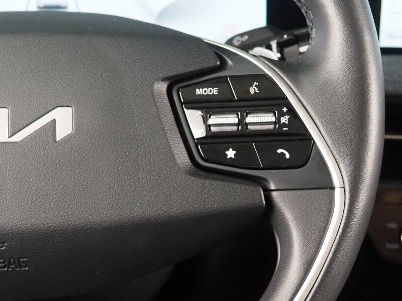 2024 Kia EV6 Wind AWD *NAVIGATION, SAFETY ALERTS, ADAPTIVE CRUISE, 360 VIEW CAMERAS, DIGITAL COCKPIT, VEGAN LEATHER, CLIMATE SEATS, WIRELESS CHARING, MERIDIAN AUDIO, ANDROID & APPLE Round Rock TX