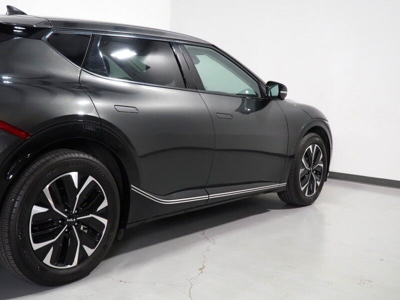 2024 Kia EV6 Wind AWD *NAVIGATION, SAFETY ALERTS, ADAPTIVE CRUISE, 360 VIEW CAMERAS, DIGITAL COCKPIT, VEGAN LEATHER, CLIMATE SEATS, WIRELESS CHARING, MERIDIAN AUDIO, ANDROID & APPLE Round Rock TX