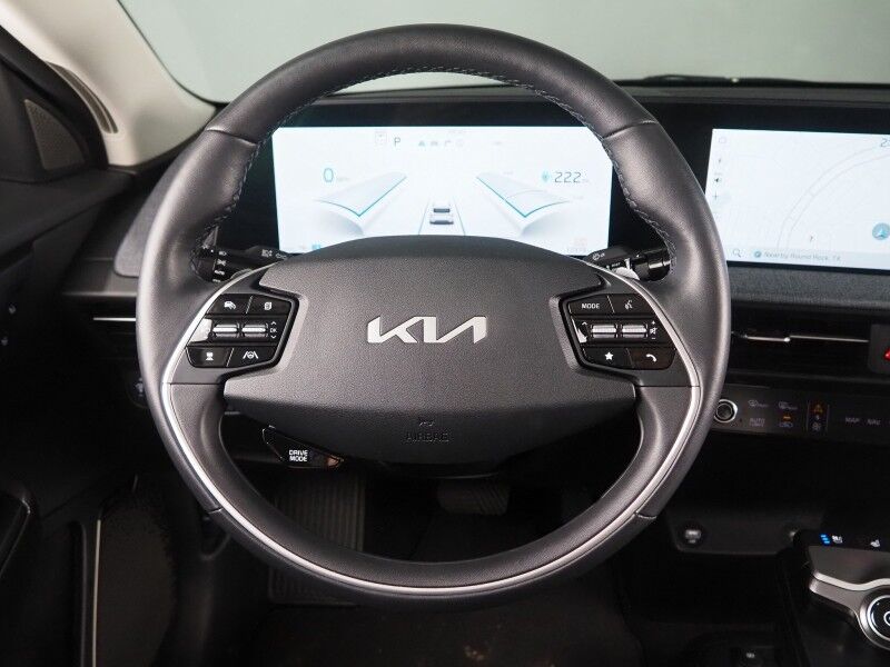 2024 Kia EV6 Wind AWD *NAVIGATION, SAFETY ALERTS, ADAPTIVE CRUISE, 360 VIEW CAMERAS, DIGITAL COCKPIT, VEGAN LEATHER, CLIMATE SEATS, WIRELESS CHARING, MERIDIAN AUDIO, ANDROID & APPLE Round Rock TX