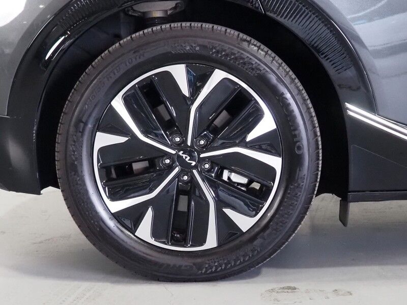 2024 Kia EV6 Wind AWD *NAVIGATION, SAFETY ALERTS, ADAPTIVE CRUISE, BACKUP-CAMERA, DIGITAL COCKPIT, VEGAN LEATHER, CLIMATE SEATS, HEATED STEERING, WIRELESS CHARGING, MERIDIAN AUDIO, ANDROID & APPLE Round Rock TX