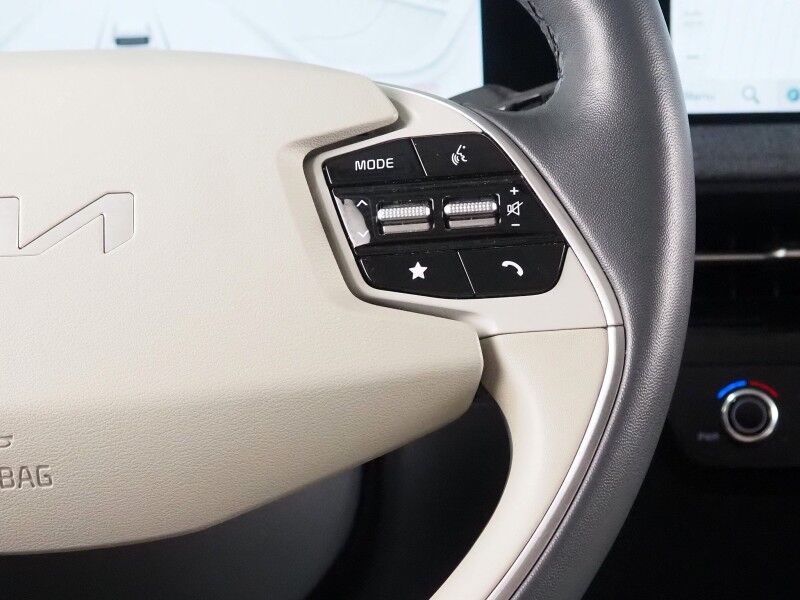2024 Kia EV6 Wind AWD *NAVIGATION, SAFETY ALERTS, ADAPTIVE CRUISE, BACKUP-CAMERA, DIGITAL COCKPIT, VEGAN LEATHER, CLIMATE SEATS, HEATED STEERING, WIRELESS CHARGING, MERIDIAN AUDIO, ANDROID & APPLE Round Rock TX