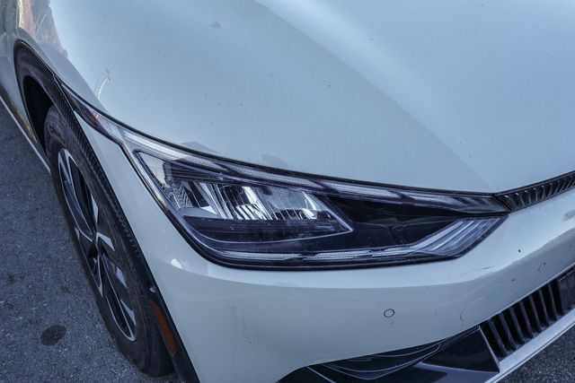 2024 Kia EV6 Wind
